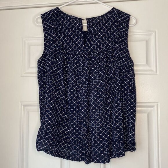 Loft Outlet Geometric Blue and White Sleeveless Top Blouse Size Large Petite - Picture 6 of 7